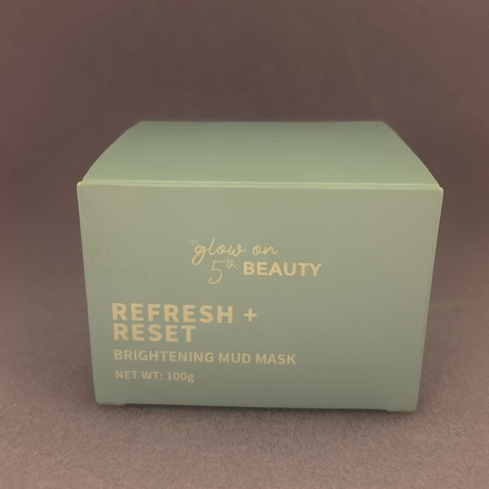 Glow on 5th Beauty Refresh and Reset Brightening Mud Mask